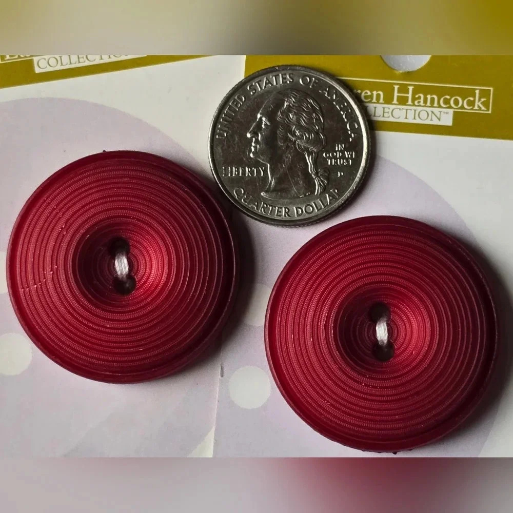 2 Red Lauren Hancock Collection Buttons by Dritz Italy - Picture 3 of 4